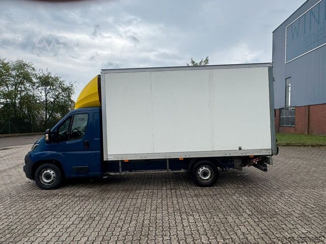 Transporter mit Koffer FIAT Ducato koffer mit ladebordwand