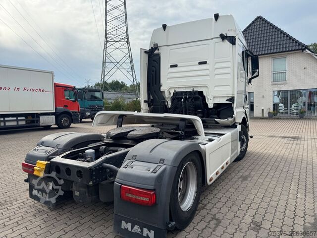 Standard SZM MAN TGX 18.510 beschädigt /damaged