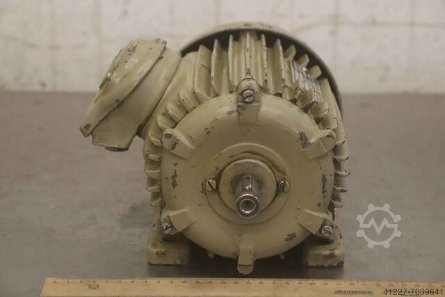 Electric motor 0.55 kW 1395 rpm EMF DORDT 226U 7,5/4