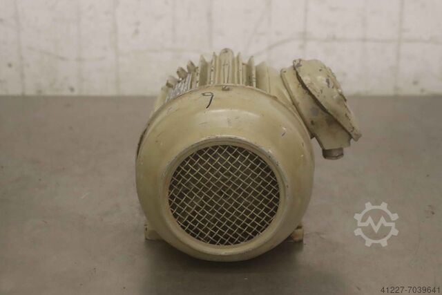 Electric motor 0.55 kW 1395 rpm EMF DORDT 226U 7,5/4