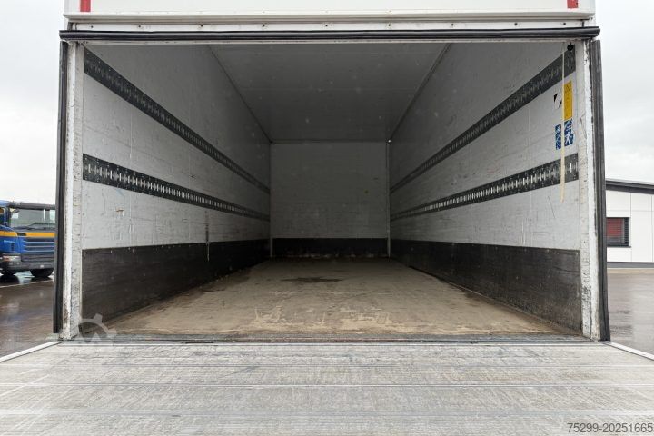 Box truck Mercedes-Benz Actros 1846 Koffer mit HB / Swiss-Vehicle