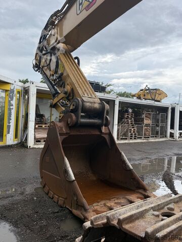 Kettenbagger CATERPILLAR 352 mit CE und EPA