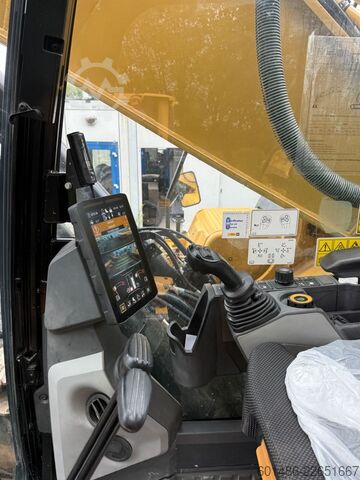Kettenbagger CATERPILLAR 352 mit CE und EPA
