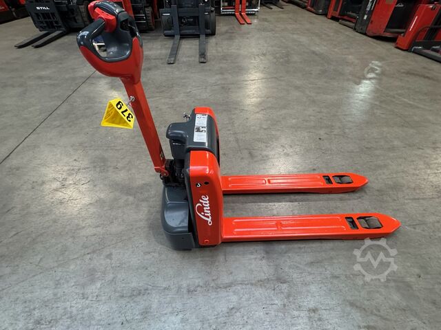Manual pallet jack Linde MT 15 [ID: 379]