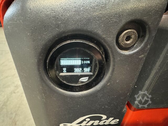 Manual pallet jack Linde MT 15 [ID: 379]