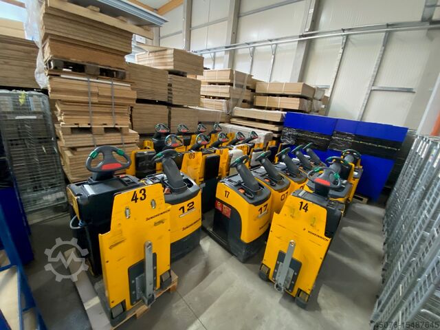 Forklift Jungheinrich 20 St. E - Schlepper  EZS 13