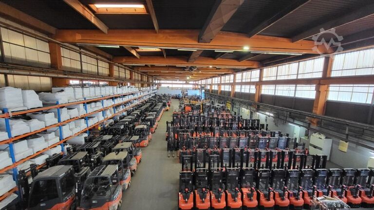 Elektro 3 Rad-Stapler Still R20-18 //Triplexmast // 3+4Ventile / HH 7000 mm //