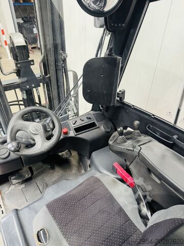 Electric 3-wheel forklift Linde E 20 L-02 EVO Triplex Kabine