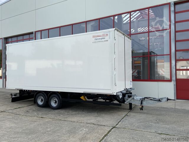 Box trailer Möslein TKO 105 D 7m weiß  Tandem- Koffer, Durchladbar, -- Neufahrzeug --