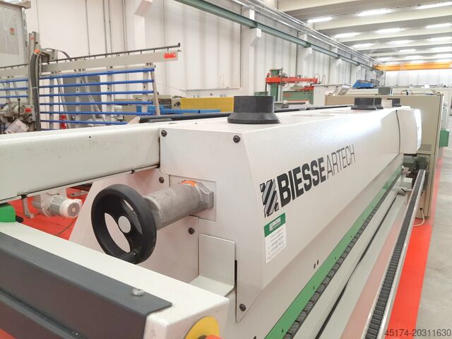 Modells BIESSE AKRON 430/AT