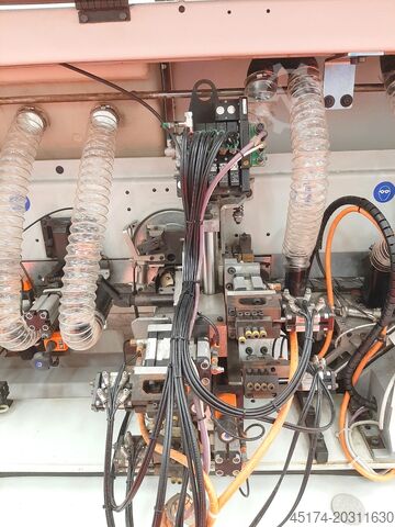 Modells BIESSE AKRON 430/AT