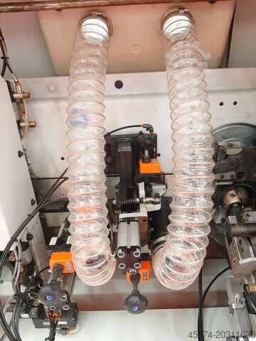 Modells BIESSE AKRON 430/AT