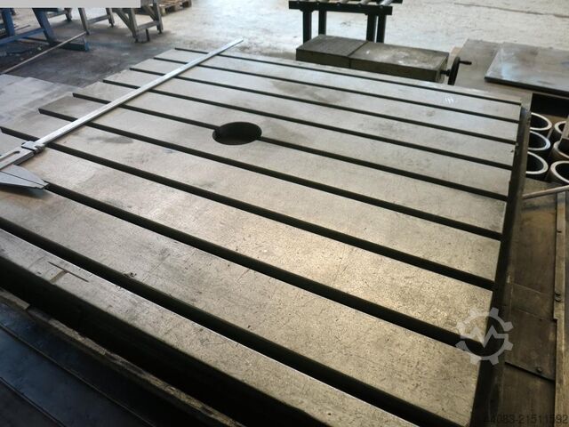 Table Type Boring and Milling Machine UNION BFT 90/3-1