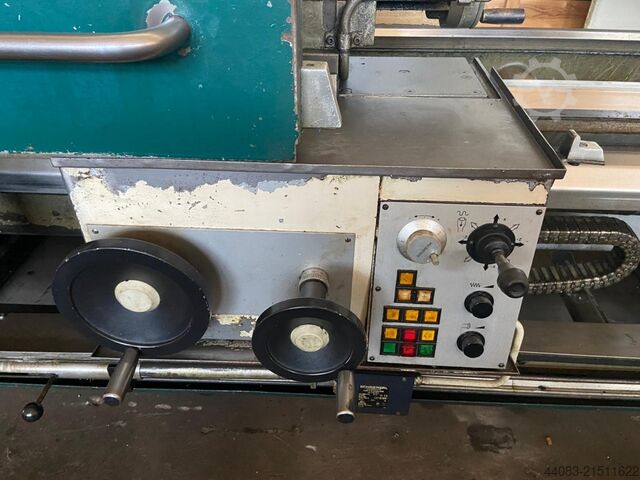 Drehmaschine - zyklengesteuert MONFORTS KNC 6-2000