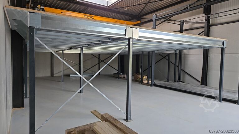Lagerbühne | Stahlbühne | Mezzanine 300 m², Traglast: 500 kg/m² | 5,0 x 5,0 m | Lichte Höhe: 3,0m