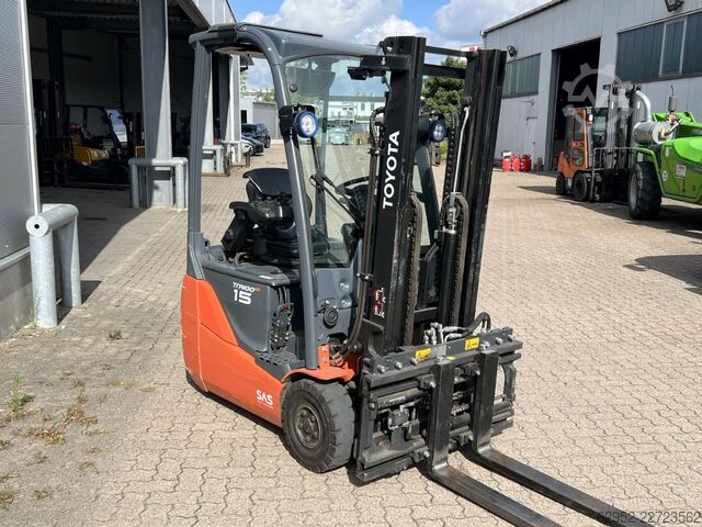 Elektro 3 Rad-Stapler Toyota 8 FBE 15 T / Akku 2023!