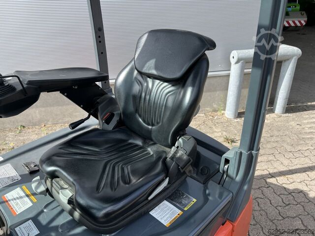 Elektro 3 Rad-Stapler Toyota 8 FBE 15 T / Akku 2023!