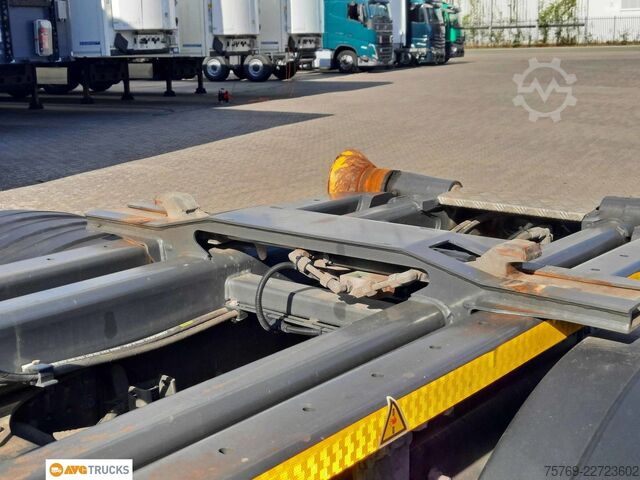 Roll-off tipper truck VOLVO FH 500 Globetrotter Lenkachse Funk Standklima