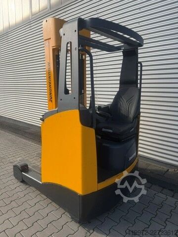 Schubmaststapler Jungheinrich ETV 114