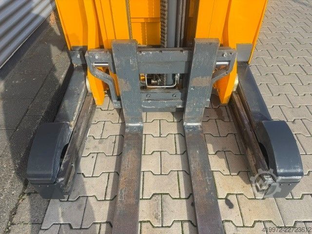 Schubmaststapler Jungheinrich ETV 114