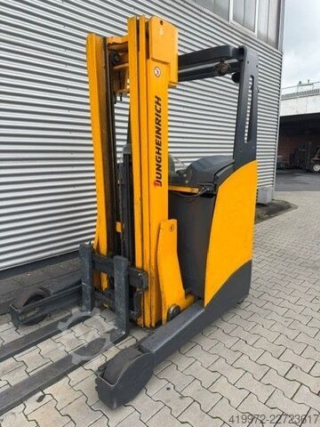 Schubmaststapler Jungheinrich ETV114