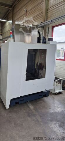 Vertical machining center Mikron mit 14768 Spindelstunden VCE1400+