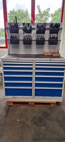 Vertical machining center Mikron mit 14768 Spindelstunden VCE1400+