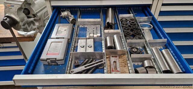 Vertical machining center Mikron mit 14768 Spindelstunden VCE1400+