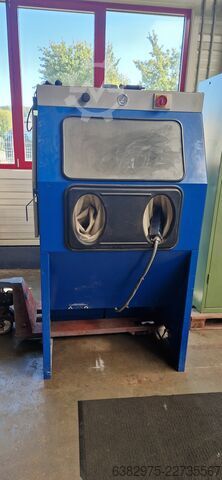 Vertical machining center Mikron mit 14768 Spindelstunden VCE1400+
