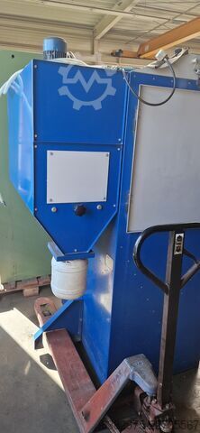 Vertical machining center Mikron mit 14768 Spindelstunden VCE1400+