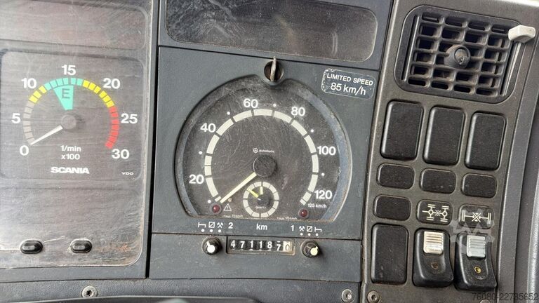 Fahrgestell mit Fahrerhaus Scania 124 - 400 (MANUAL PUMP / POMPE MANUELLE / BOITE...