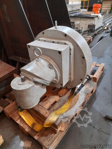 Plattenbohrwerk union Gera BFT130