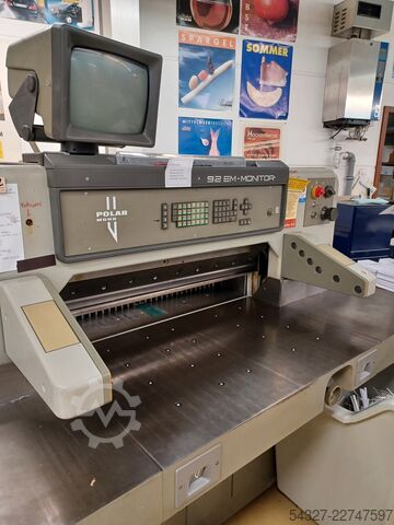Papierschneidemaschine Polar Mohr 92 EM Monitor