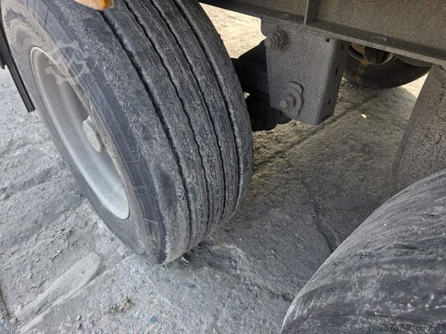 Auflieger mit Walkingfloor KRAKER 92 cbm Schubboden, Lift,WABCO ABS,sauberer Boden
