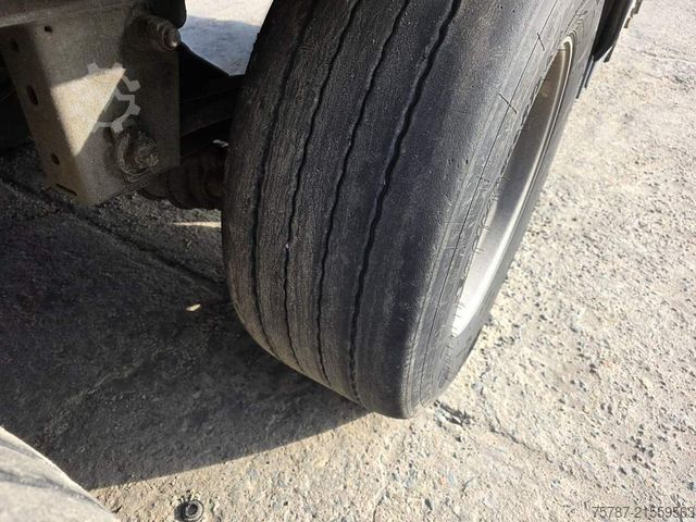 Auflieger mit Walkingfloor KRAKER 92 cbm Schubboden, Lift,WABCO ABS,sauberer Boden