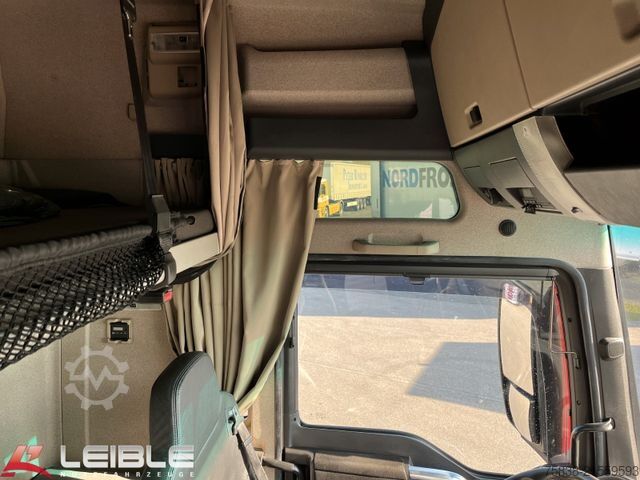 Standard SZM MAN TGX 18.500 4x2BL XXL*2x Tank*4.1Tacho*Leder*