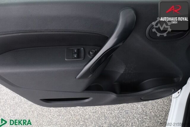 Kastenwagen mercedes-benz Citan 111 CDI KASTEN 3 SITZE,NAVI,KLIMA,AHK,1.HD