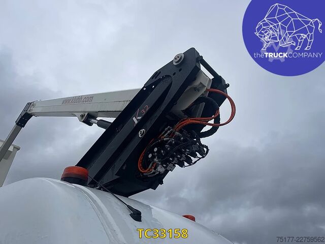 Lifting platform Renault Master 130 CV
