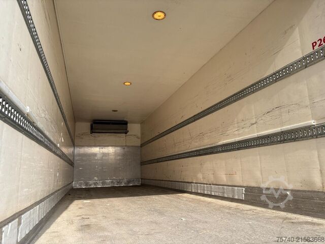 Kühl-/Tiefkühltransport Volvo FL 240 + THERMO KING + CHEREAU + EURO 5 + LIFT ...