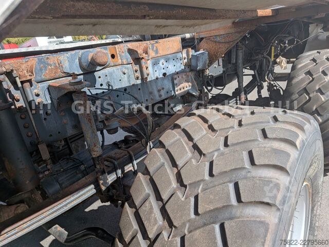 Truck chassis IVECO Trakker 450 / 8x8 Allrad / Agrotruck
