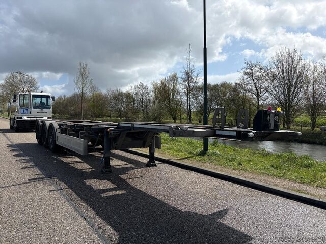 Containertransport Renders 3AFCST08 Multichassis / Extendable / SAF Axles ...