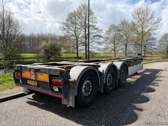 Containertransport Renders 3AFCST08 Multichassis / Extendable / SAF Axles ...