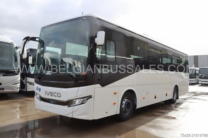 Intercitybus Iveco Crossway 10.8m Pop / Double middle door / Lift ...