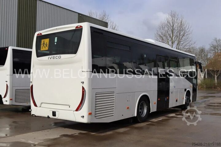 Intercitybus Iveco Crossway 10.8m Pop / Double middle door / Lift ...
