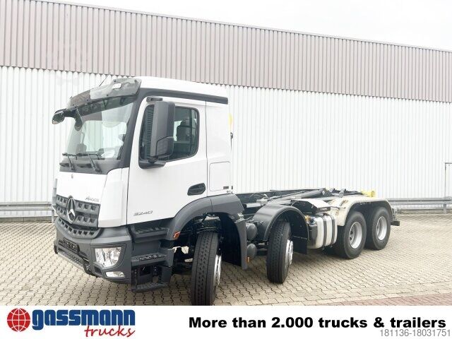 Roll-off tipper truck Mercedes-Benz Arocs 3240 8x4/42, Motorabtrieb