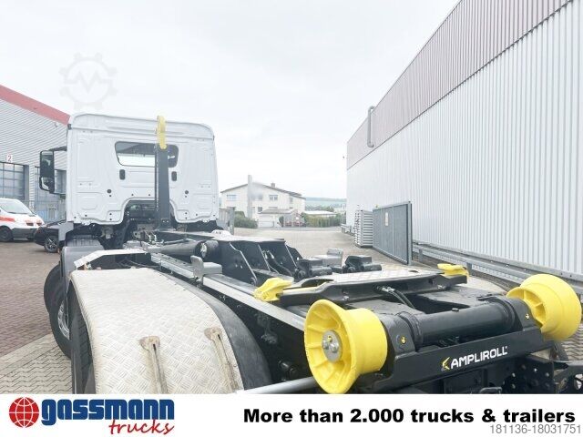 Roll-off tipper truck Mercedes-Benz Arocs 3240 8x4/42, Motorabtrieb