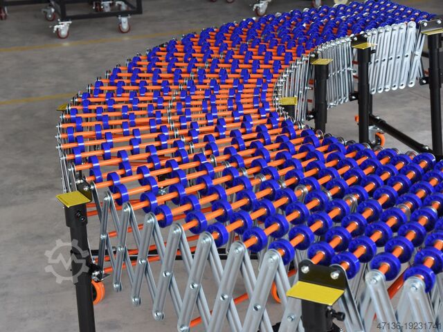Flexible skatewheels conveyor SEEMA 