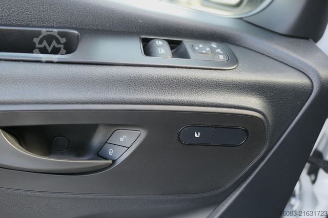 High top van MERCEDES-BENZ Sprinter 317 CDI L2H2 Klima Navi 9G-Tronik MOPF
