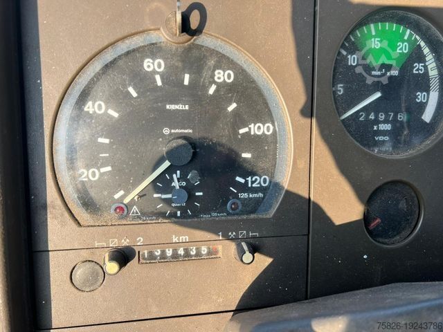 Truck-mounted crane van MERCEDES-BENZ 814 Dachdeckerkran Böcker AK 32/1200*Arbeitskorb