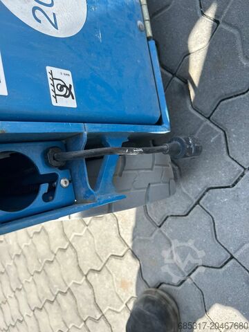 Scissor lift Genie GS 1432m